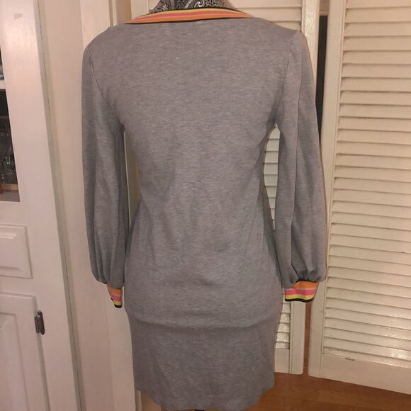 Trina Turk Neon Trim VNeck Athleisure Dress. Run 🏃‍♀️ to your Cocktail 🍹 Party - Picture 6 of 16